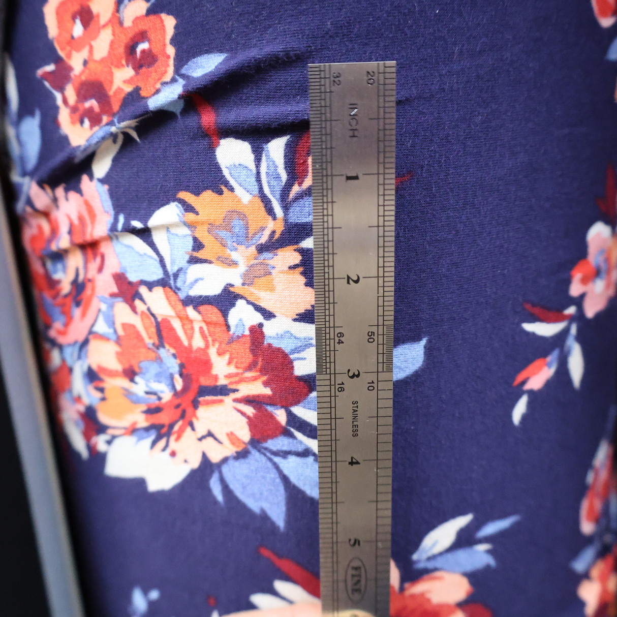 Double Brushed Jersey Knit Fabric/Navy Floral(#IT612) - By The Yard