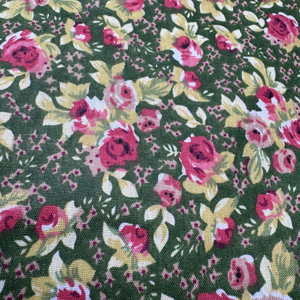 Cotton-Poly Blend Fabric, Vintage Garden Rose Pattern(6 Styles) - By the Yard