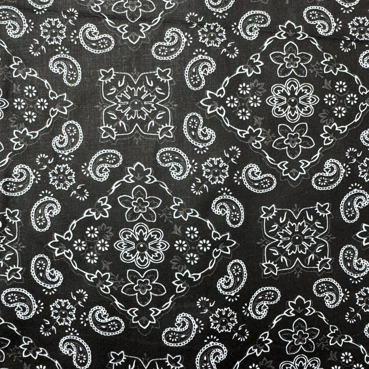 Cotton-Blend Fabric, Paisley-Bandana Motif Pattern(7 Colors) - By the Yard